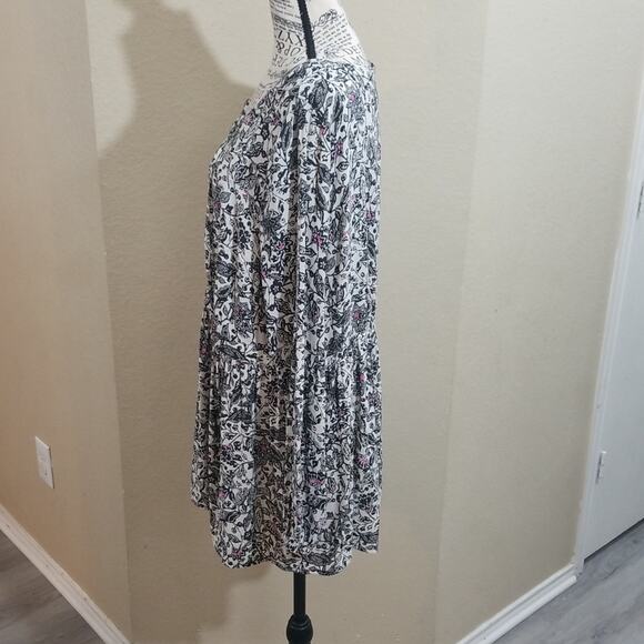 Torrid‎ top plus size 1x - Picture 2 of 7